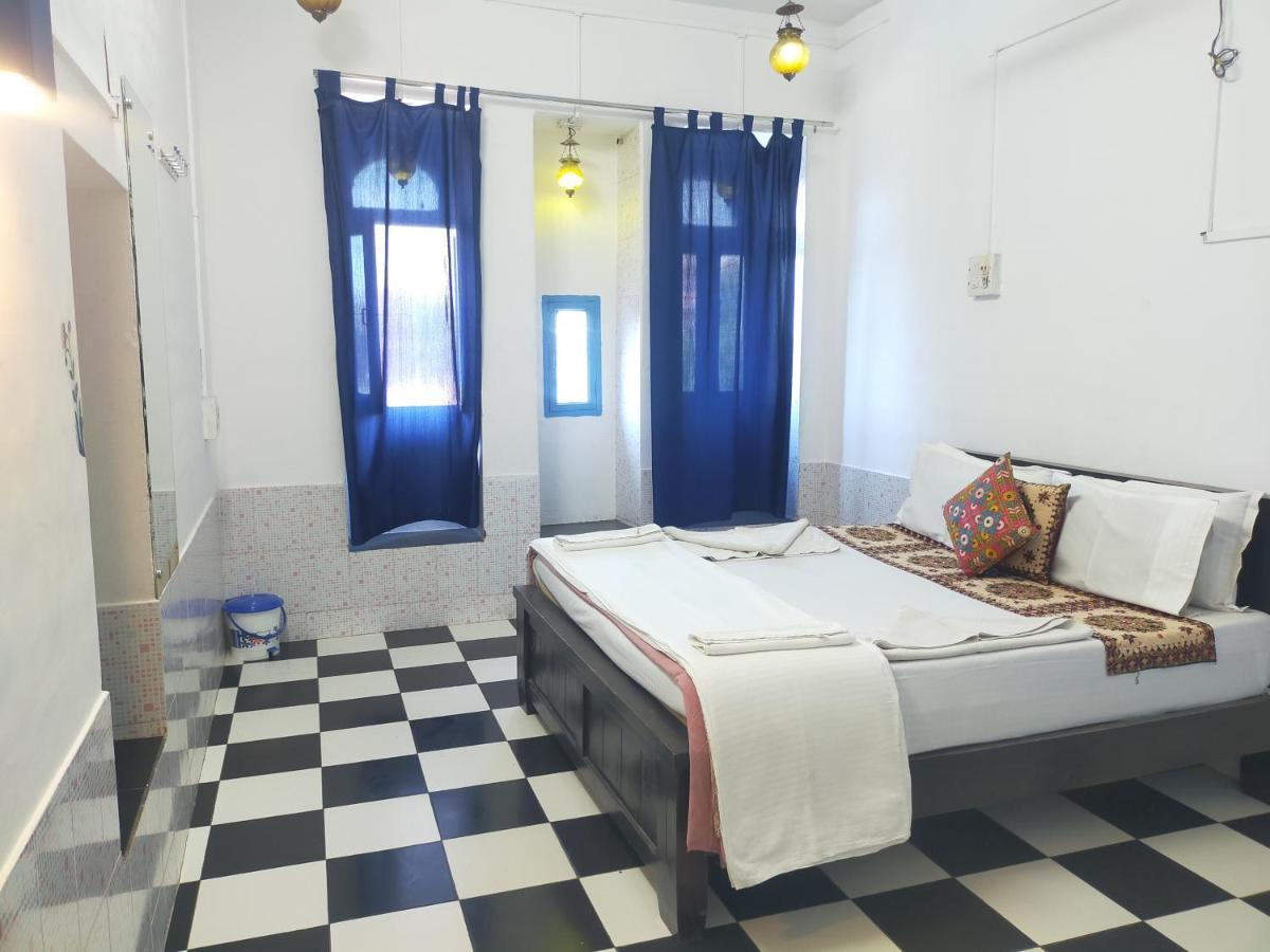 Dylan Cafe And Guest House Jodhpur  Exterior photo